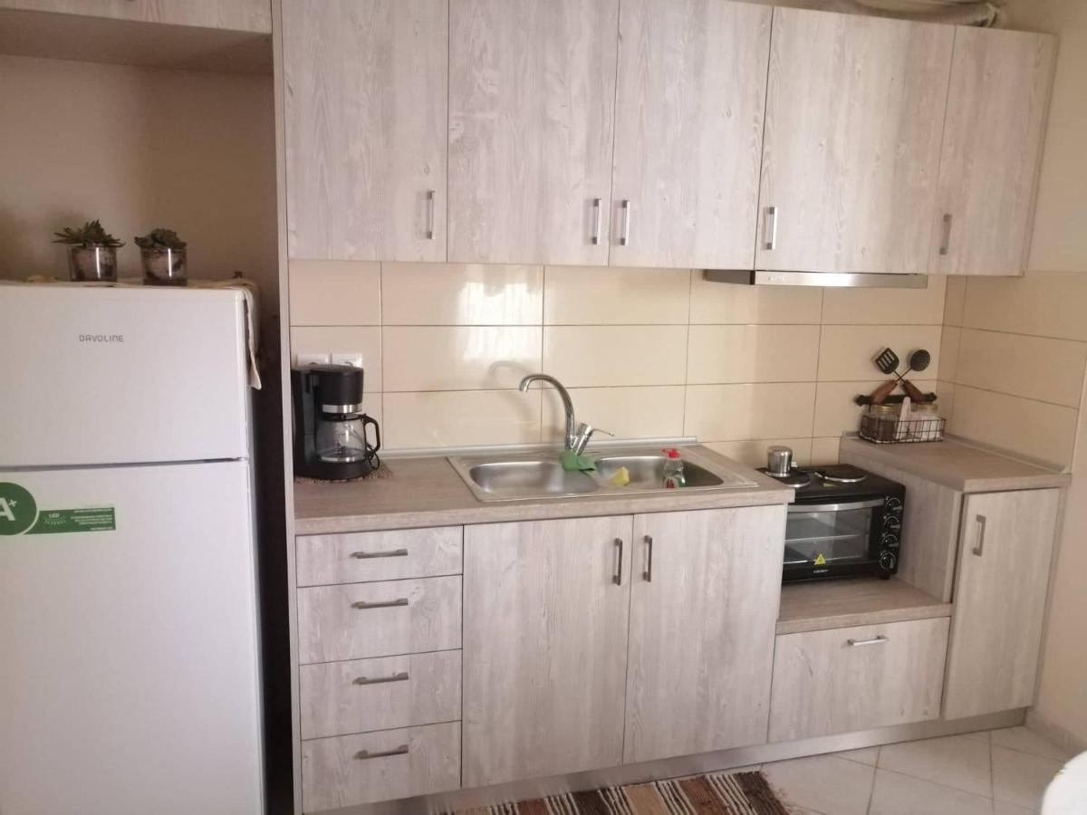 Apartamento Βυζαντινή Εκκλησία Ιάσων Και Σωσίπατρος 1500Μ.Χ. Anemomylos Exterior foto